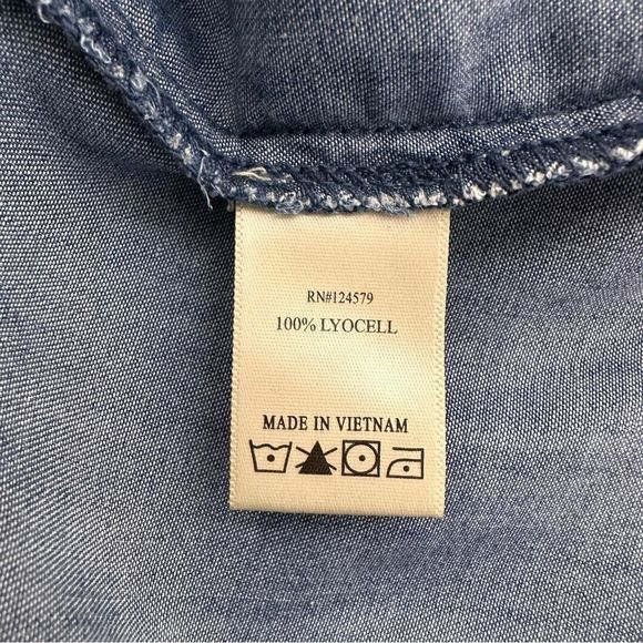 Sneak Peek denim button down top size M - Picture 6 of 10